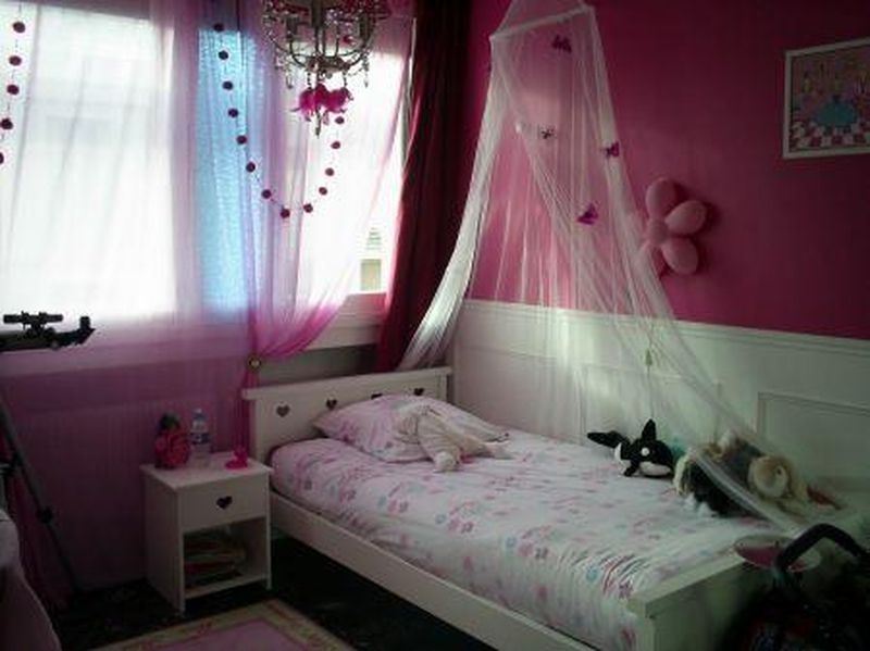 Vente    MARIGNANE DANS RESIDENCE SECURISEE BEL APPARTEMENT T3 ENTIEREMENT REFAIT A NEUF